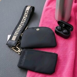 lululemon athletica Black Key and Card Holder Set